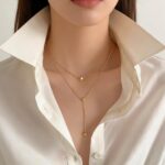 Long Wire Gold Necklace with Three Squares - Image 2