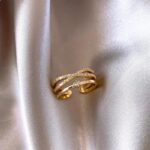 Zirconia Ring with Luxurious Design