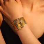 Thick Leaf Bracelet - Image 3