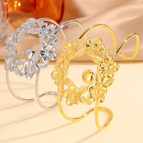 Titanium Steel Bracelet with Wreath