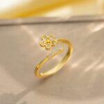 Flower and Pearl Ring - Image 2